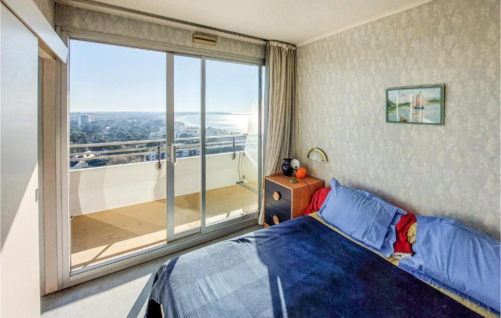 1 Bedroom Gorgeous Apartment In La Baule - 5