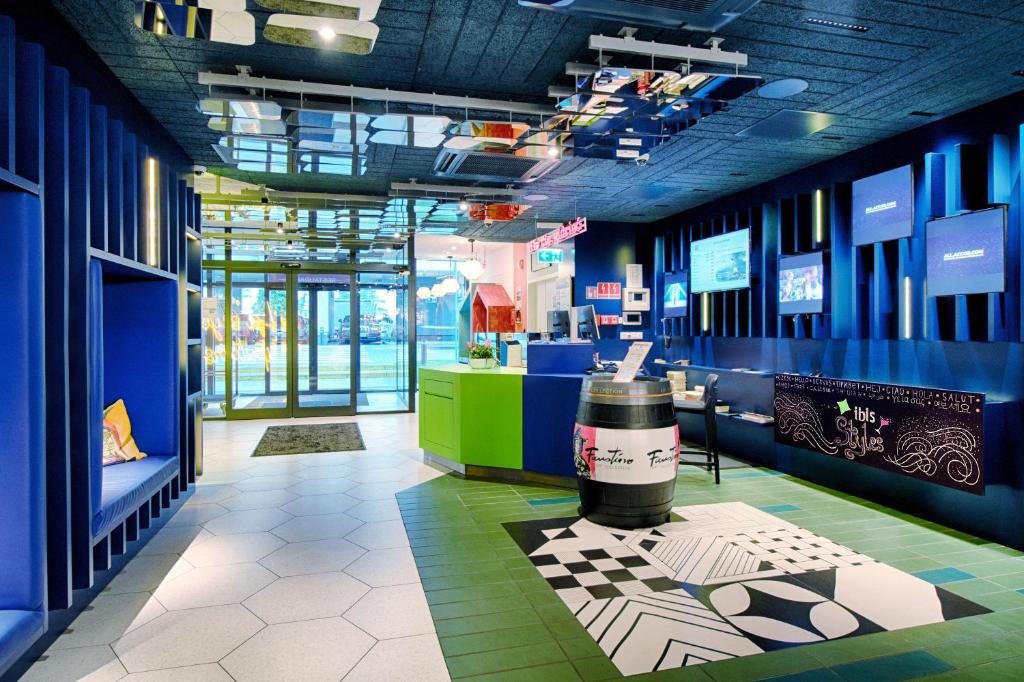 ibis Styles Warszawa Centrum photo