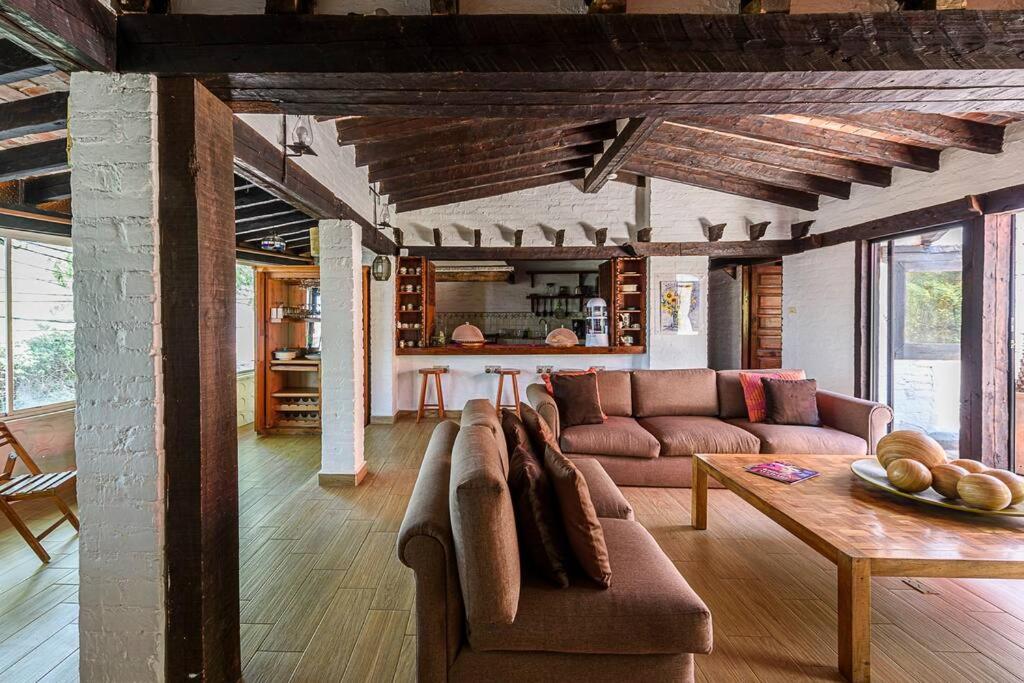 Agradable Hostal sobre el Centro de Valle de Bravo - 3