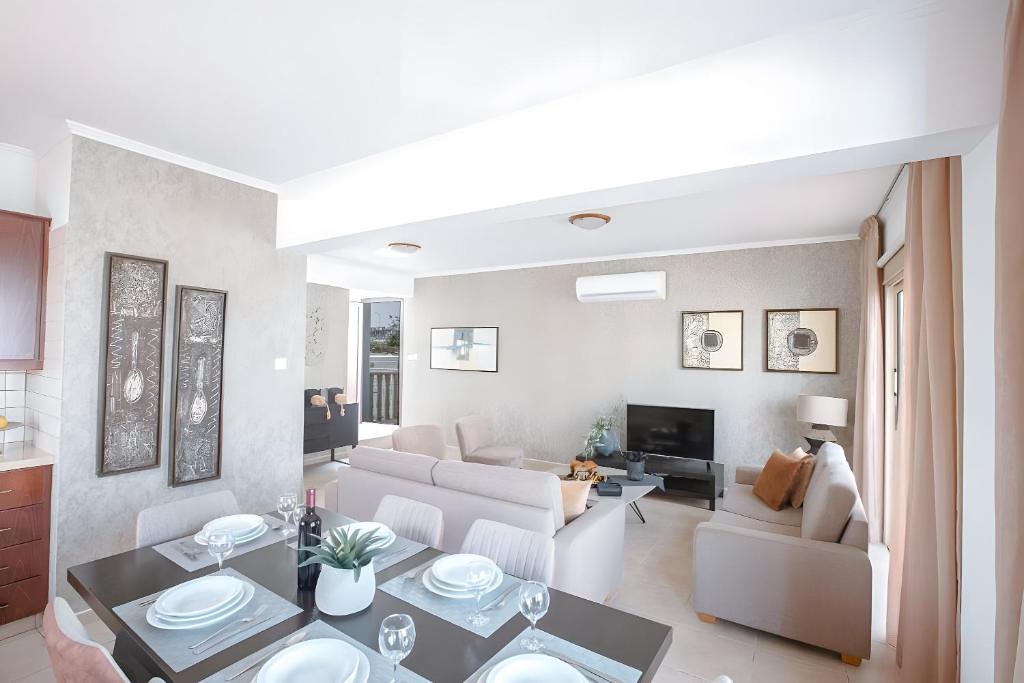 Blue Crystal Seaview, Protaras