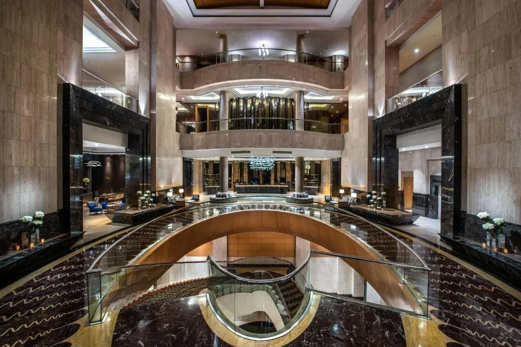 The Ritz-Carlton Jakarta, Mega Kuningan, hotel in Jakarta