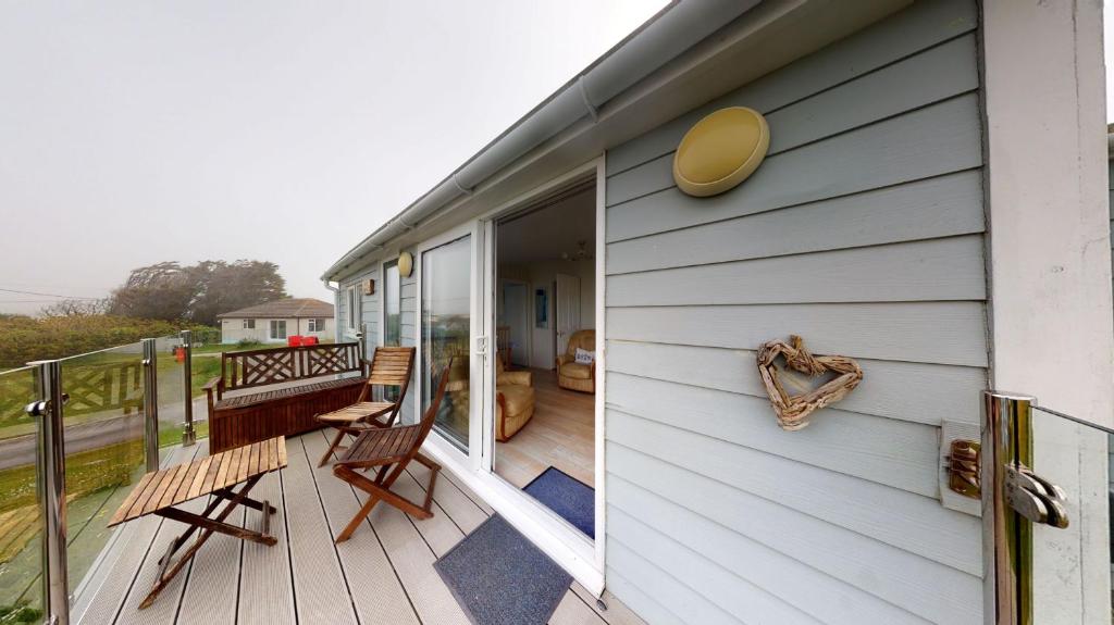 F75 Bronvellan, Riviere Towans, Hayle