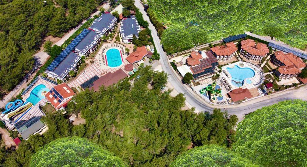 Telmessos Neva Hotel - Halal-Non Alcoholic All Inclusive-Muhafazakar Hotel — Hotel in Fethiye