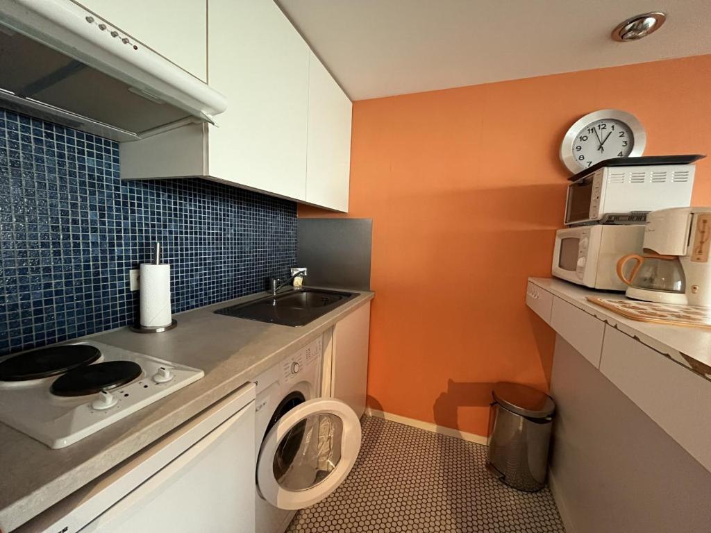 Appartement T2 au centre d'Arcachon avec balcon vue bassin et parking - FR-1-374-51 - 4