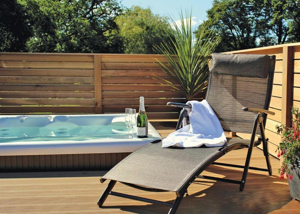 Upton Lakes Lodges