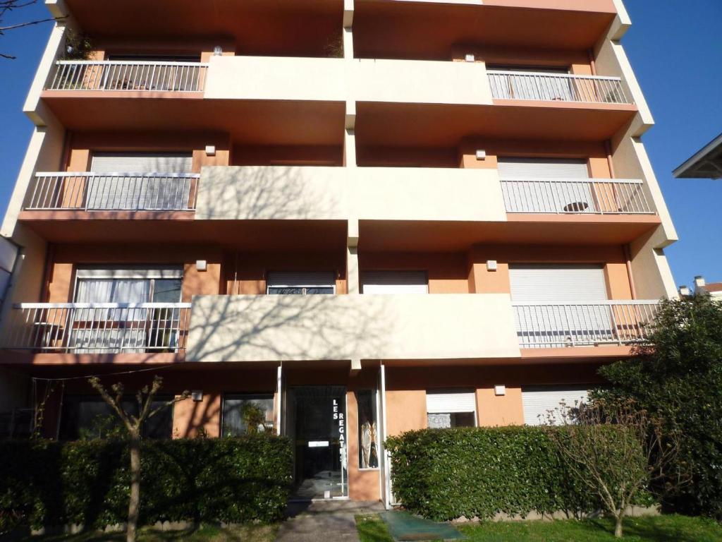 Arcachon: Appartement T2 avec Accès Direct à la Plage, Terrasse et Parking Privé - FR-1-474-59 - 2