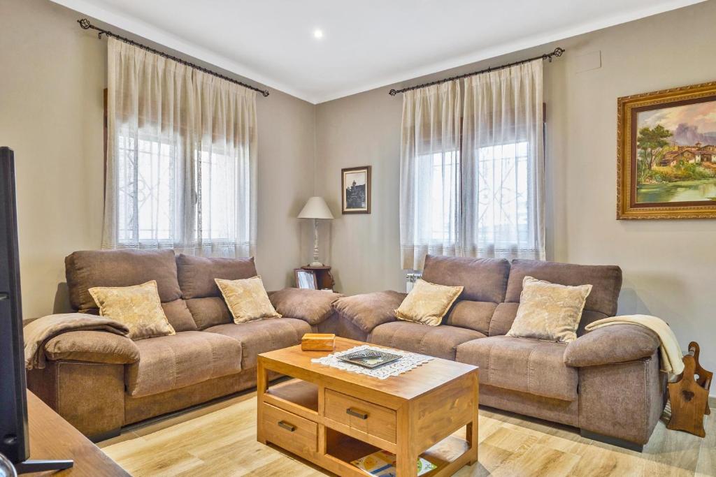 Cosy House in San Bartolomé de Pinares with Mountain View, San Bartolomé de Pinares