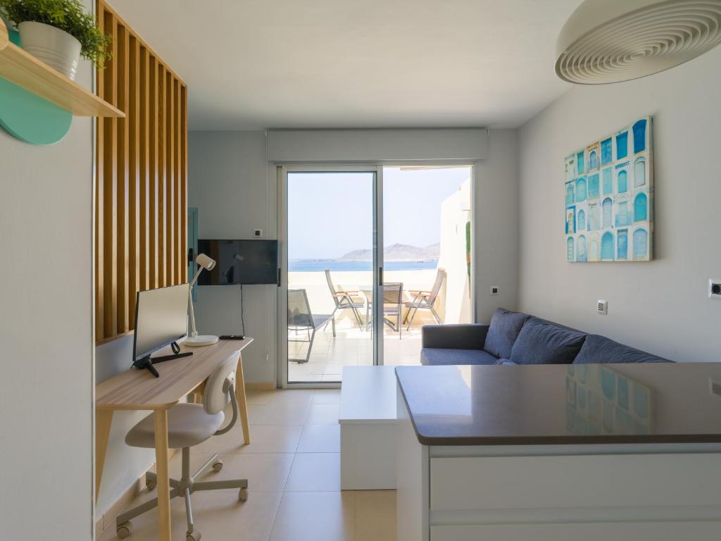 Living Las Canteras Homes - SMART BEACHFRONT - 2