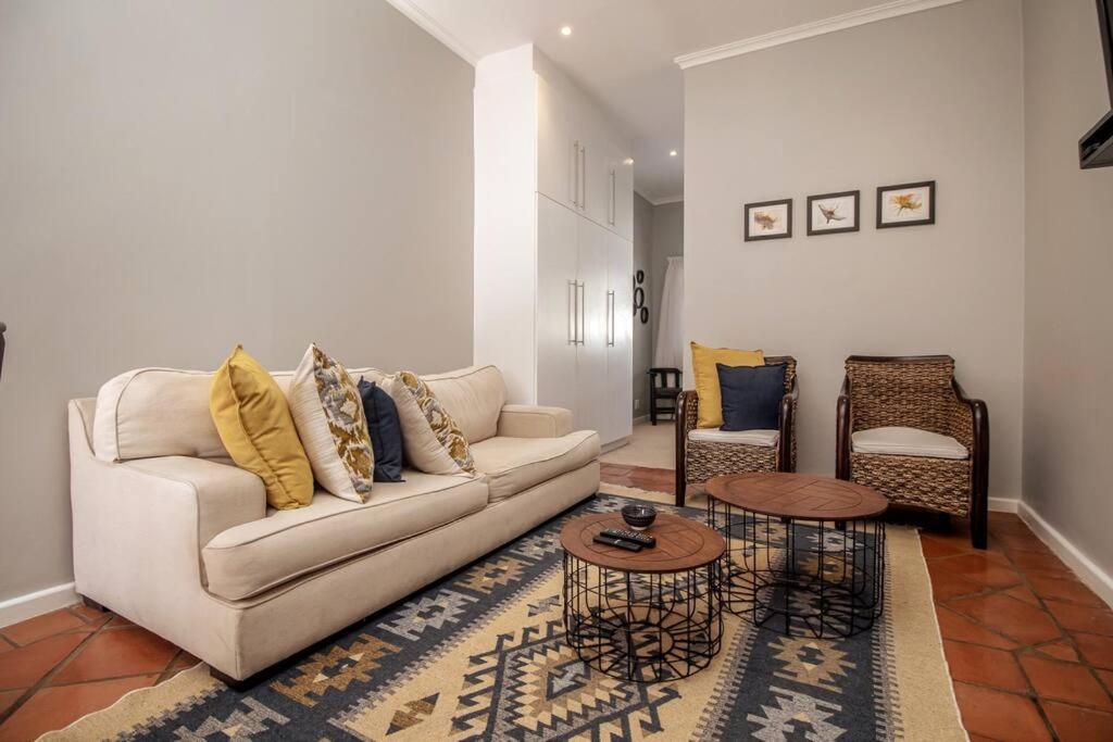 Studios on 2nd - Studio 1, Summerstrand