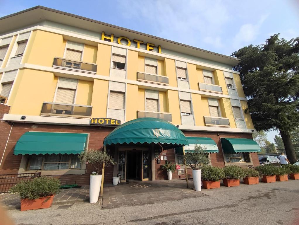 Hotel Industria photo
