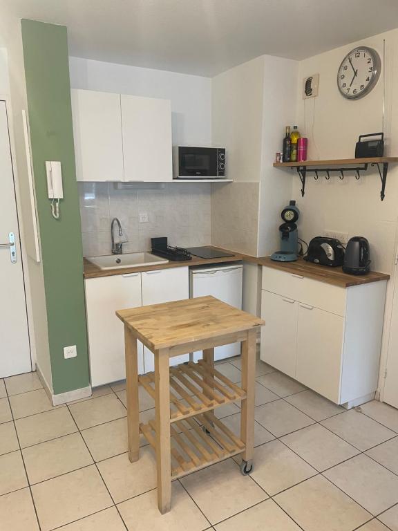 Charmant Appartement Cosy sur Sète proche de toutes commodités, Parking Privé - 3
