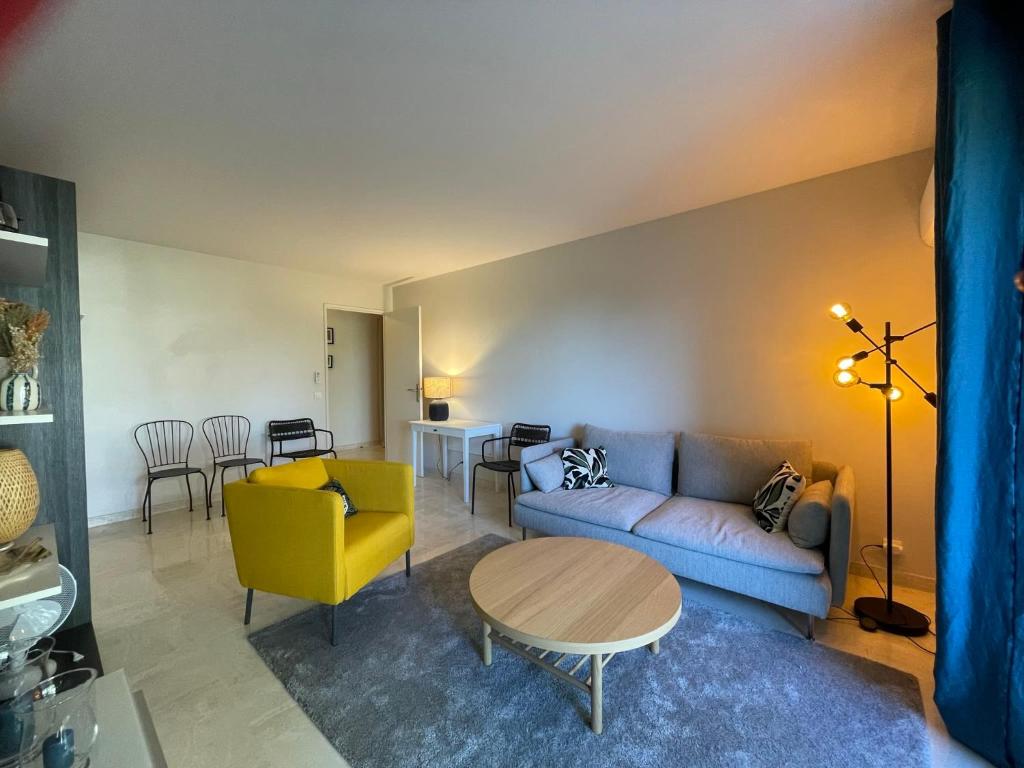 C012-Appartement confortable avec piscine, tennis et grand parc - 3