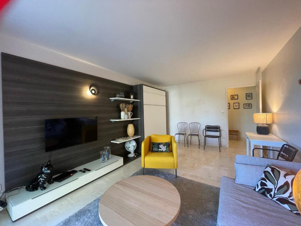 C012-Appartement confortable avec piscine, tennis et grand parc - 5