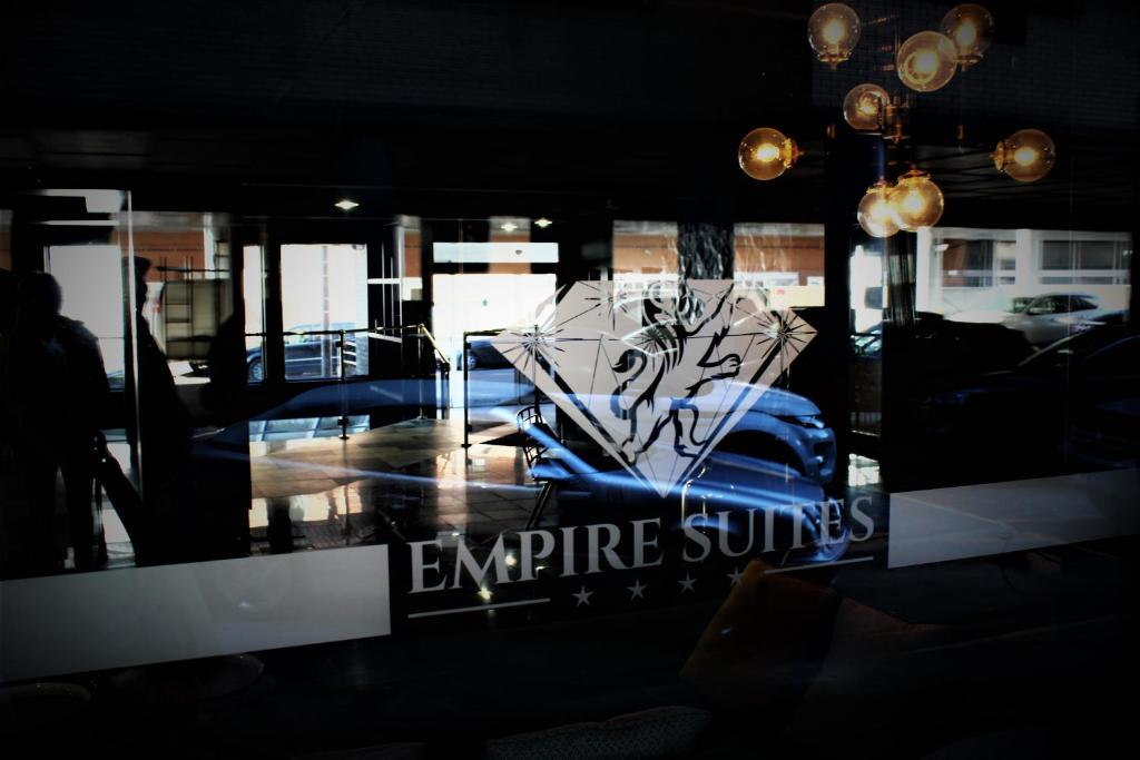 Empire Suites photo