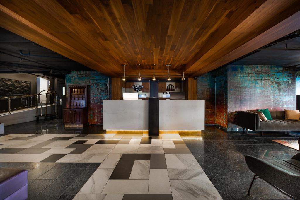 Empire Suites — Hotel in Montreal (QC)