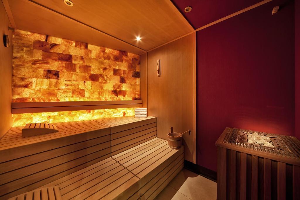 Steamroom