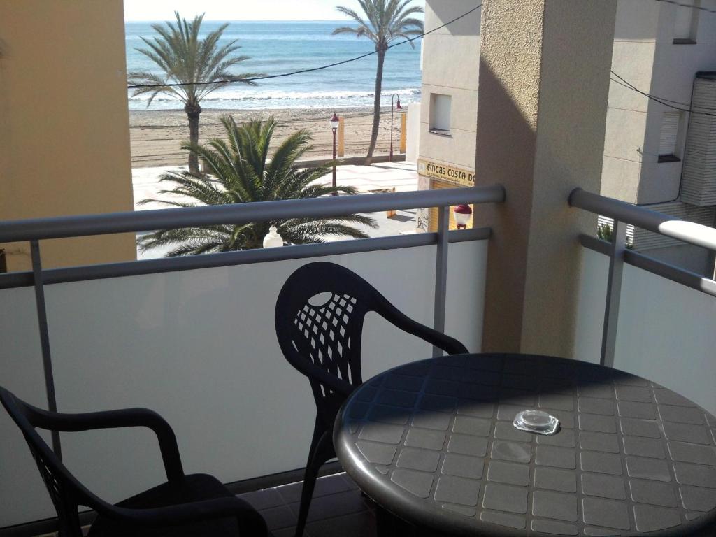 Hostal Cubelles photo