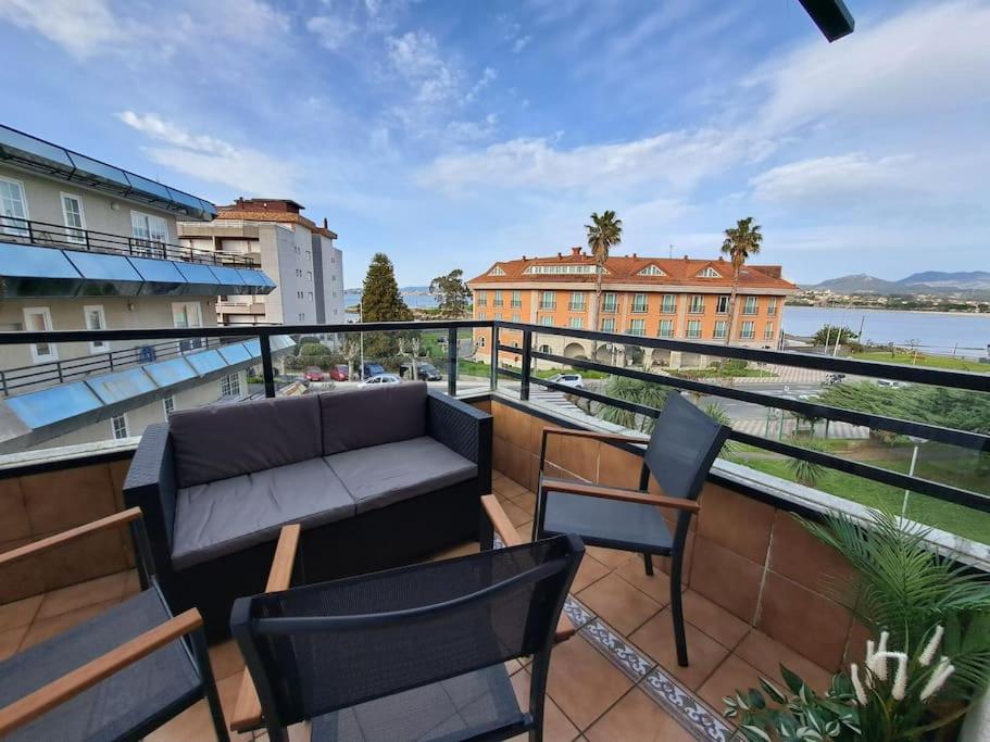 Baiona, primera línea de Playa Ladeira, terraza., Baiona