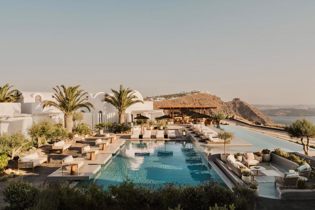 OMMA Santorini photo