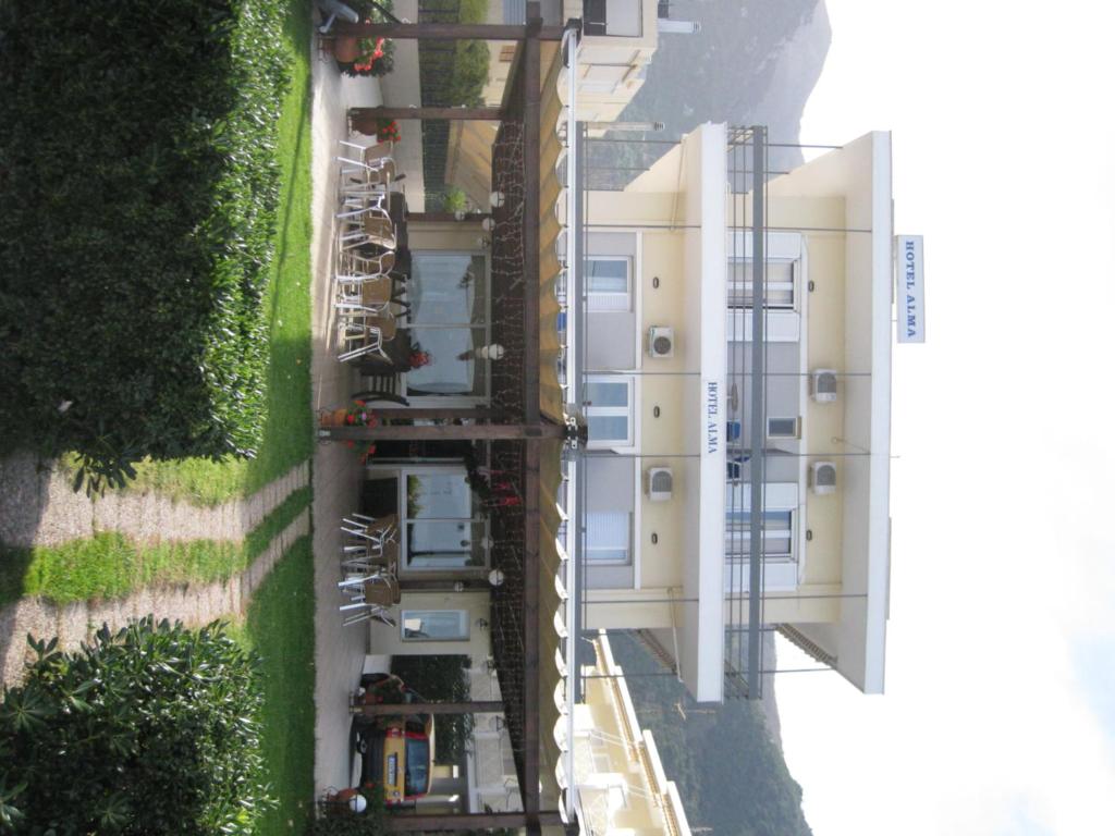 Alma Hotel photo