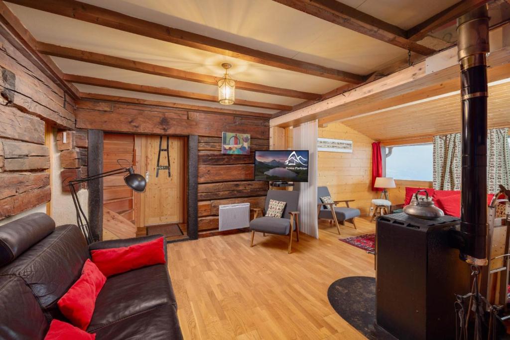 Chalet Nuage Family friendly Mountain getaway - 2