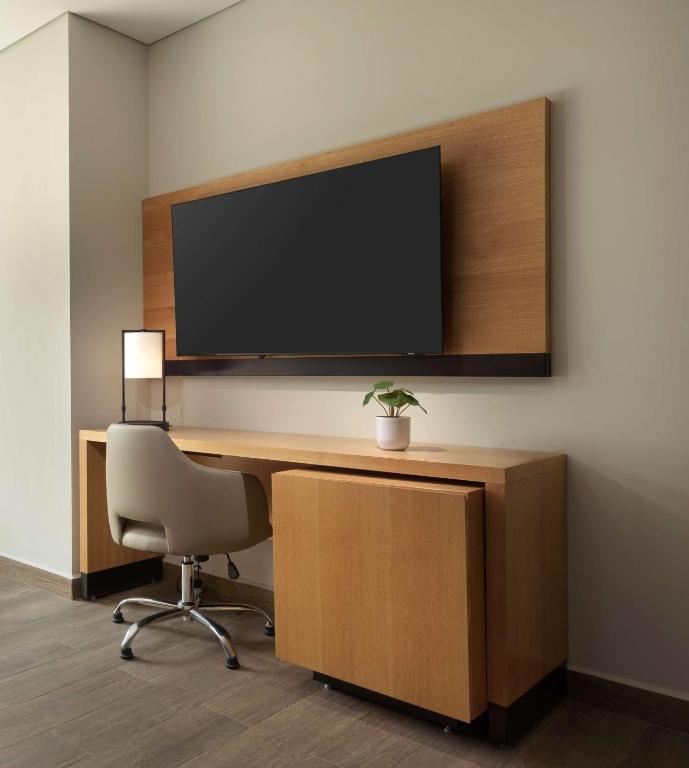 Hyatt Place Monterrey Valle - 2