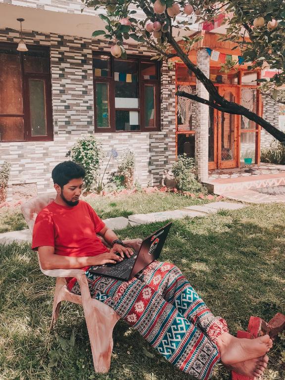 indian backpackers hostel photo