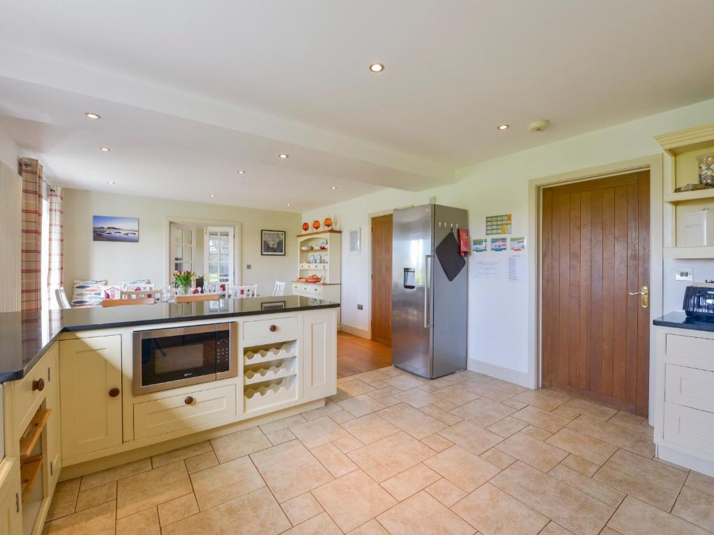 Duffield, Bigbury photo 8
