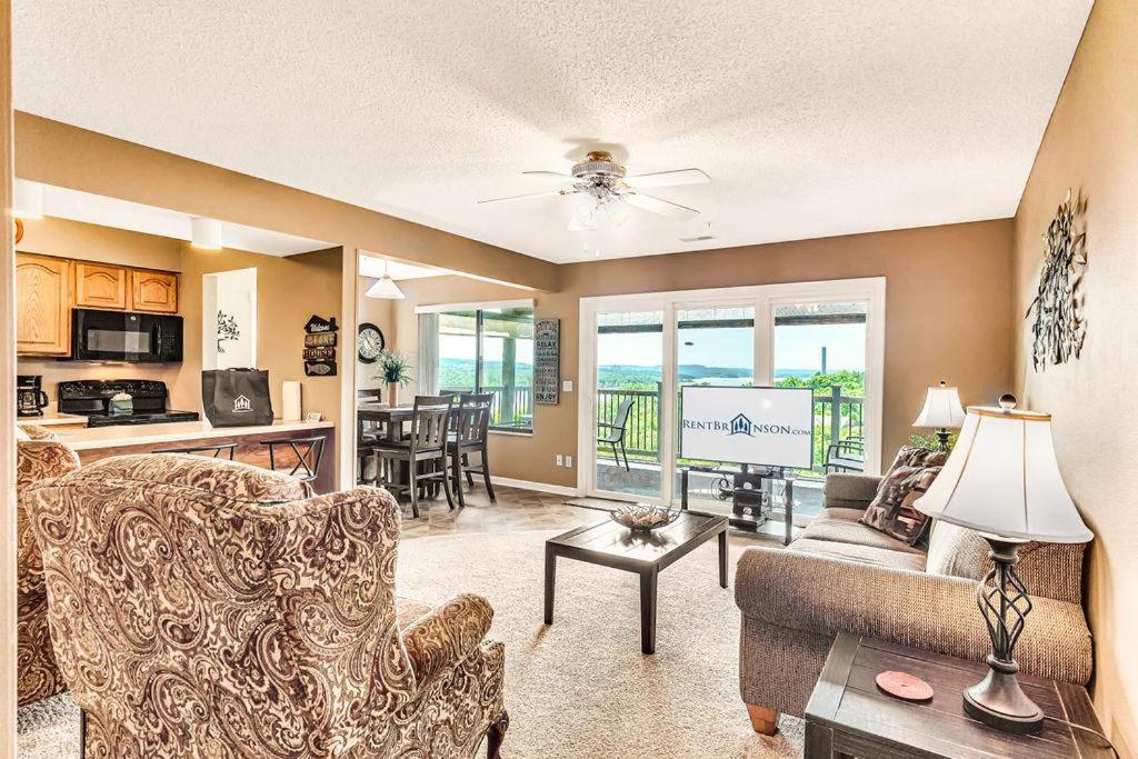 White Pine -- 1204, Branson