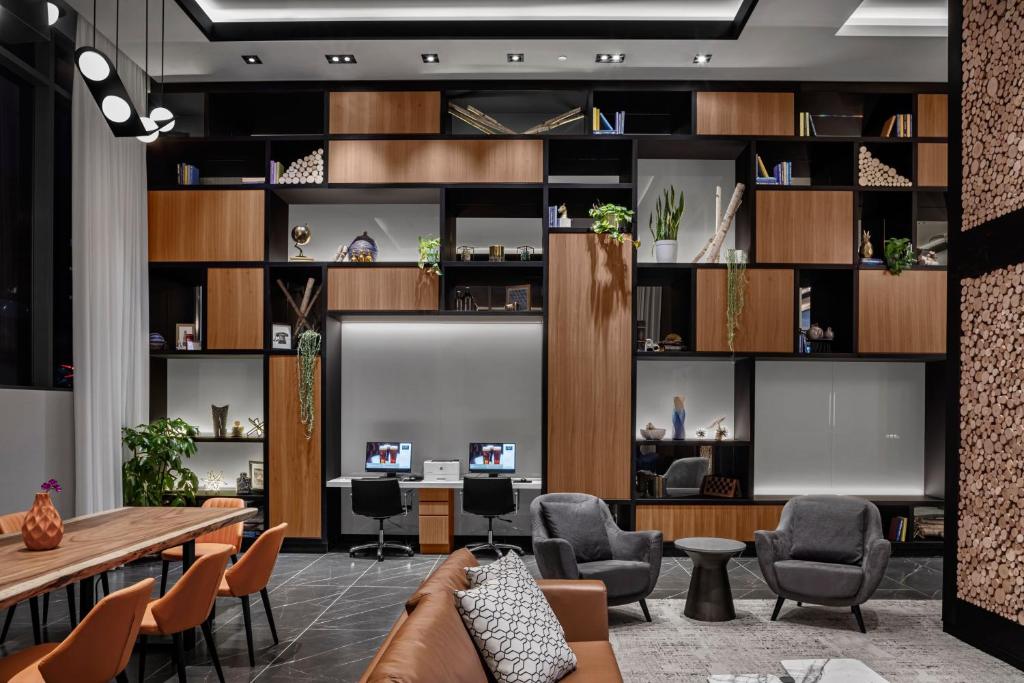Four Points by Sheraton Flushing photo