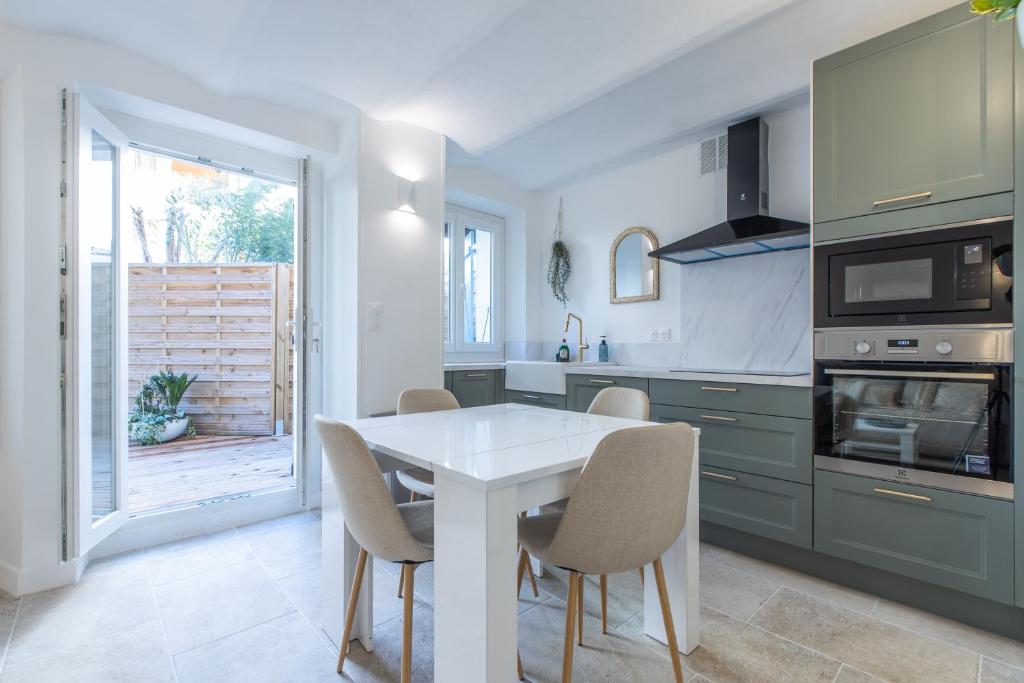 LB Vacation Rentals I A Quiet Place with Garden in the Heart of Cannes - 4