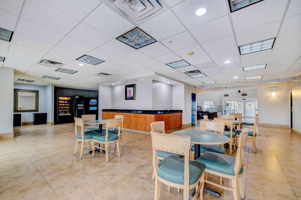 Motel 6-Mesquite, TX - Balch Springs photo