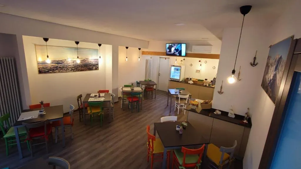 MarBianco B&B, hotel in Marina di Carrara