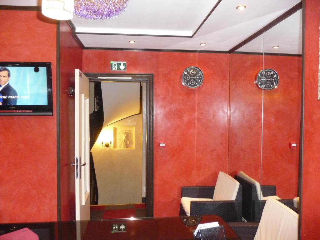 Hotel Des Buttes Chaumont Photo 21