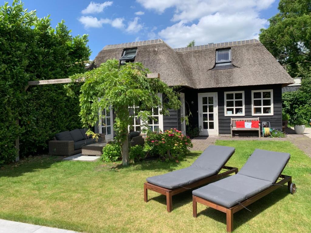 Private romantic cottage Utrecht