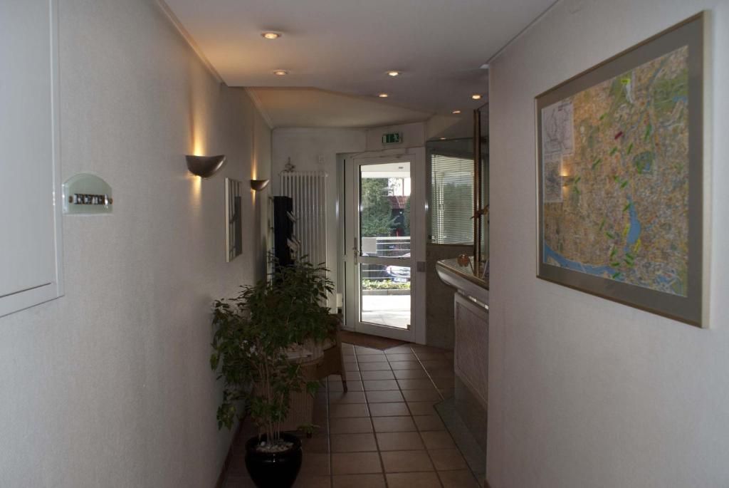 Entree Hotel Gross Borstel Garni photo