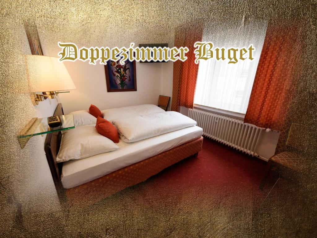 Budget Double Room, Burg-Hotel & Hostel Cochem in Cochem