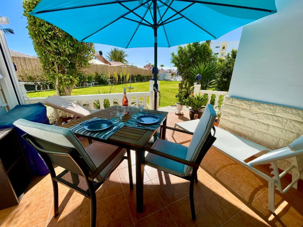 Tamaran 102 - Los Campos - Lux Garden Apt near Dunes, quiet-central-renovated, San Bartolomé