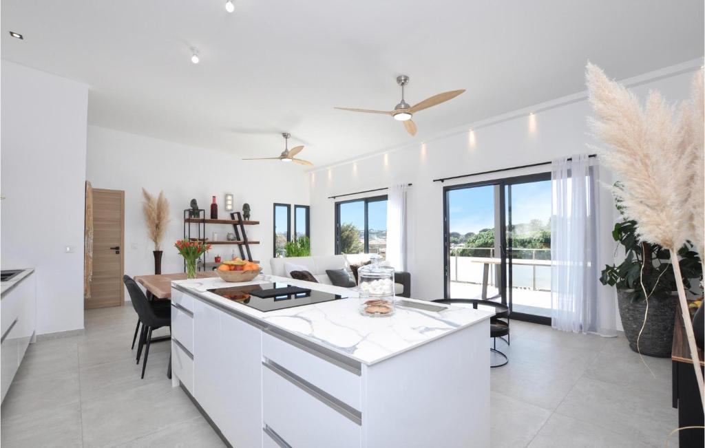 Cozy Home In Cavalaire-Sur-Mer - 3
