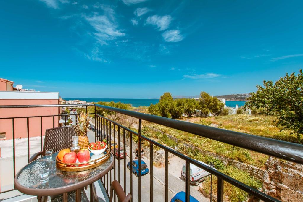 Deluxe Suites — Hotel in Crete Island