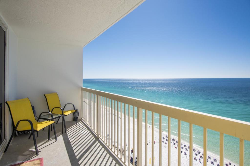 Balcony/terrace, Beach Front 18th Flr, Best Ocean View, New Upgrades in Destin (FL)