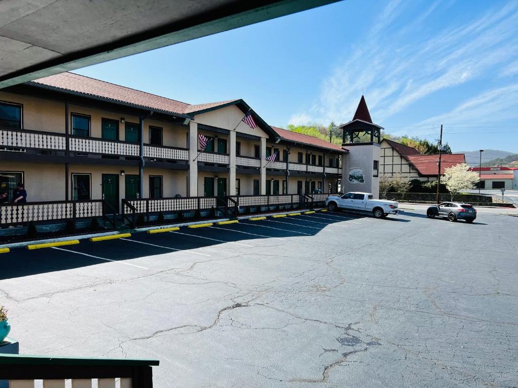 Alpine Valley Inn - Helen photo