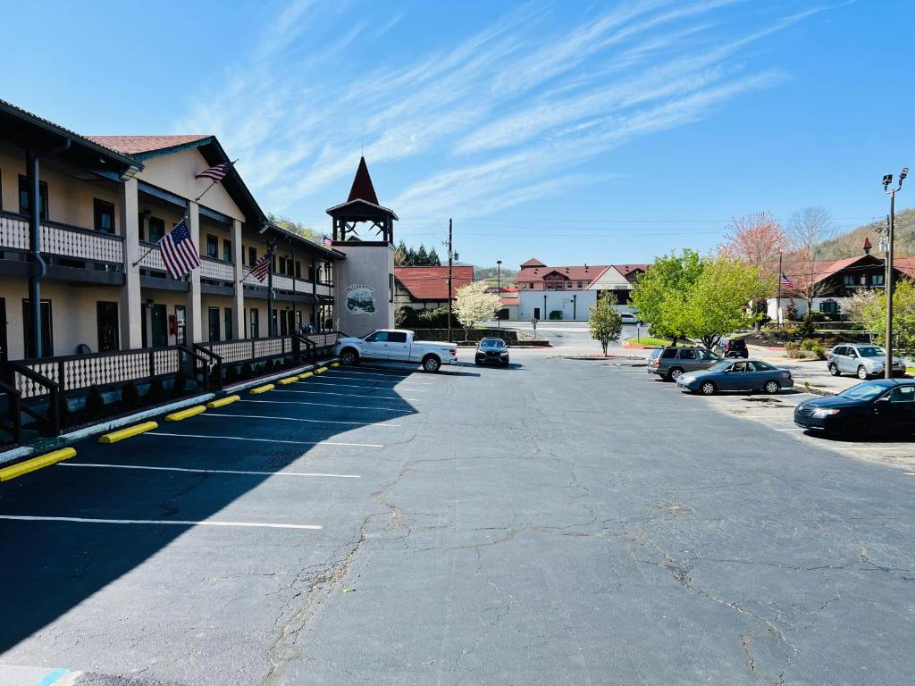 Alpine Valley Inn - Helen photo