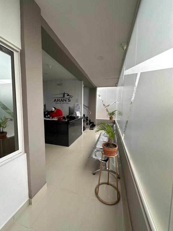 HOTEL ARANS TRUCK - 4