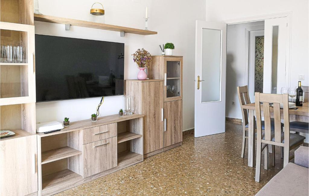 2 Bedroom Nice Apartment In Sanlucar De Barrameda - 2