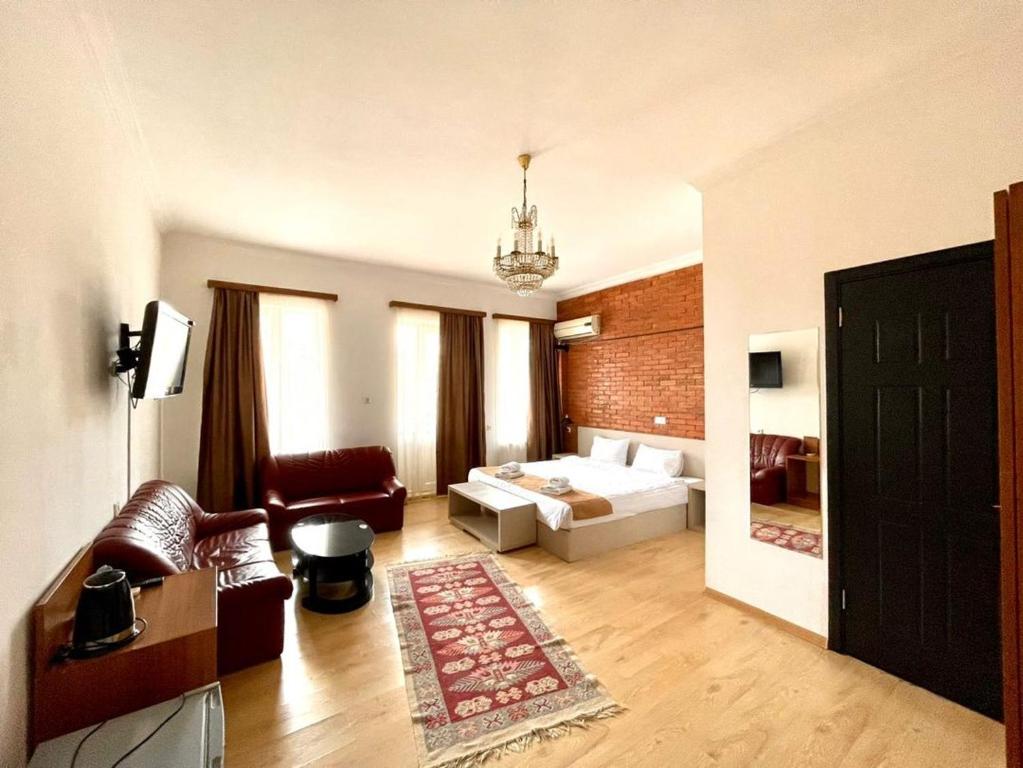 Meidan INN — Hotel in Tbilisi