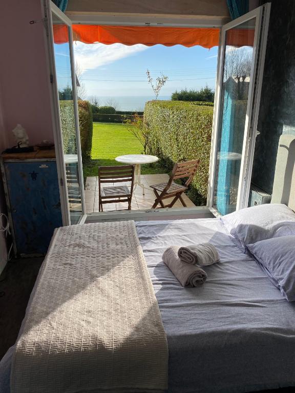 Studio cosy et terrasse-jardin superbe vue mer - 4