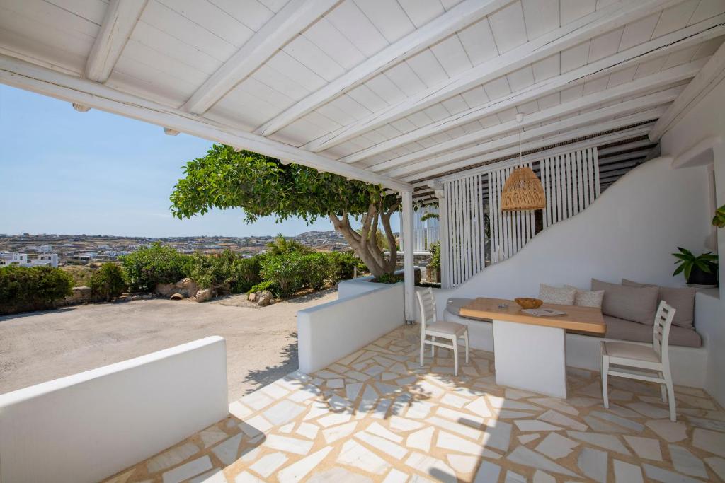 Tatiana Villa & Apartments photo