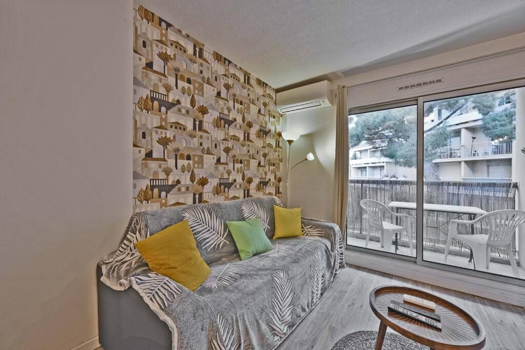 Les Comtadins - PARKING Gratuit - Balcon - Clim - 4
