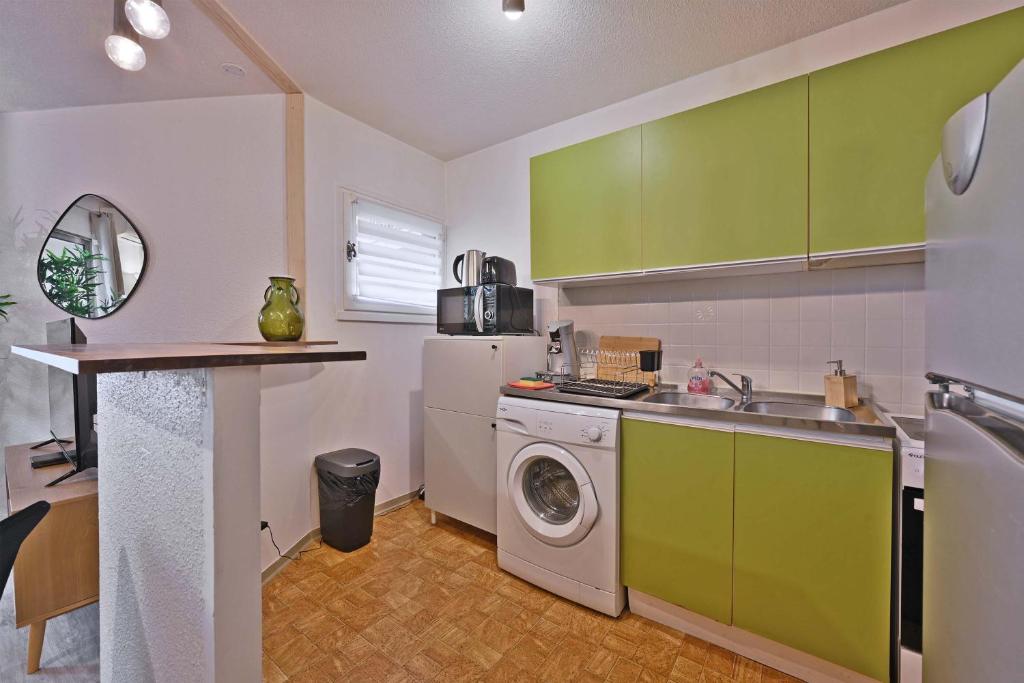 Les Comtadins - PARKING Gratuit - Balcon - Clim - 3